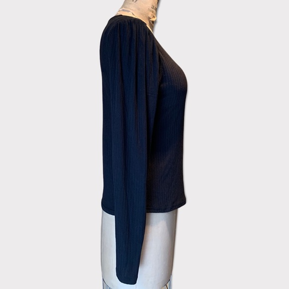 One Step Up Vintage Ribbed Long Sleeve Top w/Gathered Shoulders Black Size L - Picture 2 of 7